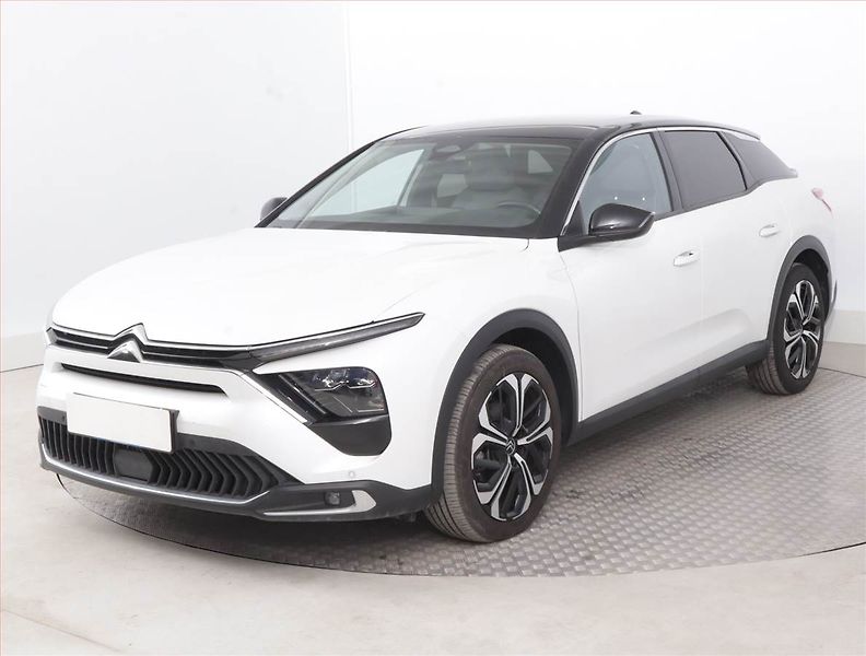 Citroën C5 X (2022) 1.2 PureTech - fotka 2 z 16