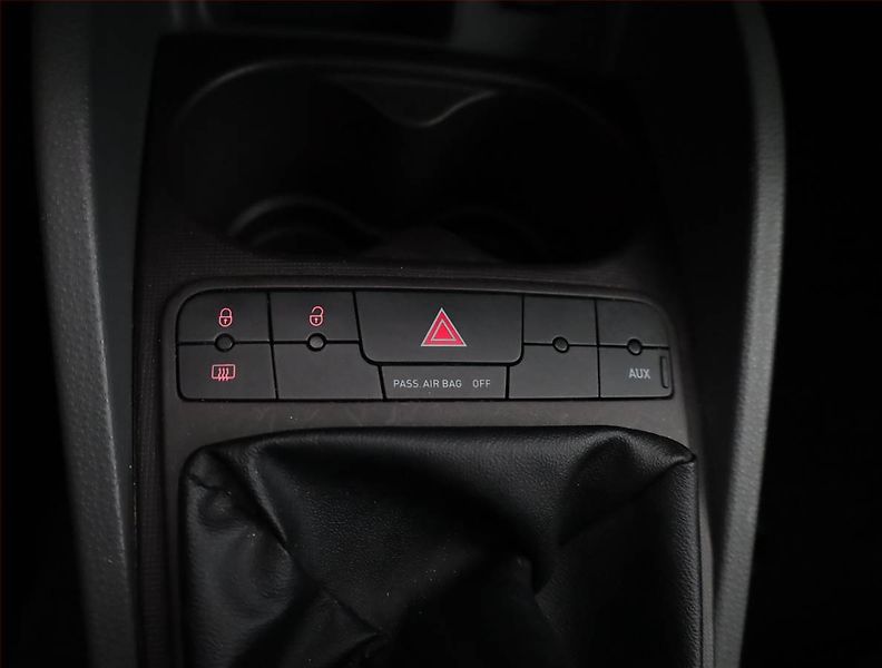 Seat Ibiza (2011) 1.2 12V, Serv.kniha, po STK - fotka 13 z 15