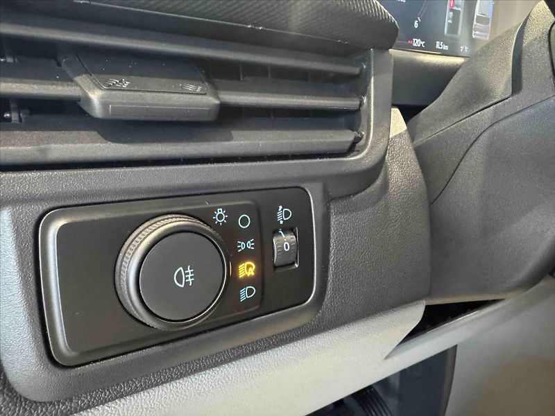 Ford Transit Custom (2026) 2,0 Kombi Van Trend 320 L2  Ec - fotka 9 z 16