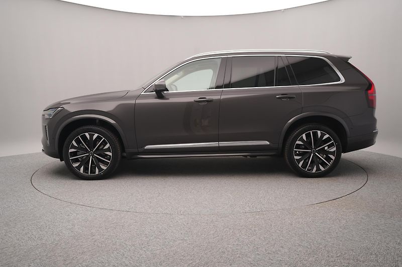 Volvo XC90 (2026) B5 AWD AUT BRIGHT ULTRA 7 míst - fotka 8 z 28