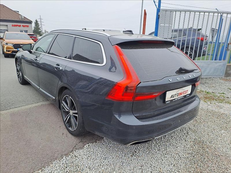 Volvo V90 2,0 T5  INSCRIPTION - fotka 4 z 21