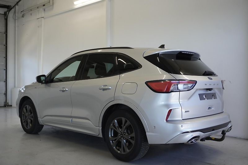 Ford Kuga 2.0 TDCi ST-LINE 4x4 AUTOMAT 8 - fotka 5 z 34