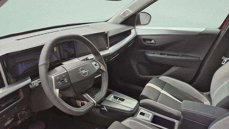 Opel Frontera (2026) Edition Hybrid 1.2 TURBO (81kW - fotka 17 z 40