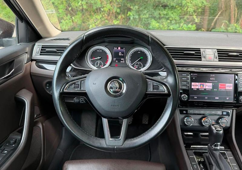 Škoda Superb (2016) - fotka 9 z 23