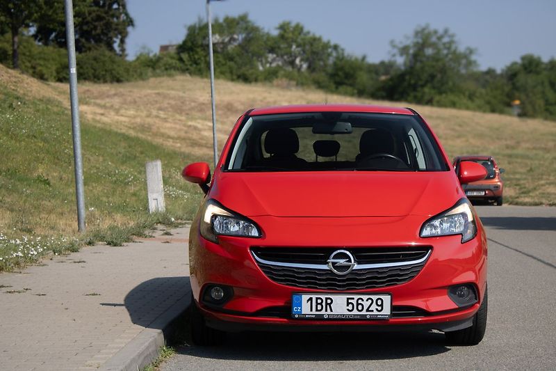 Opel Corsa Pravidelně servisované, velice - fotka 2 z 30