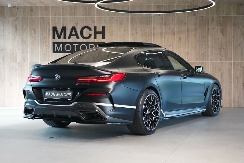 BMW Řada 8 M850i xDrive, Golden Thunder - fotka 8 z 50