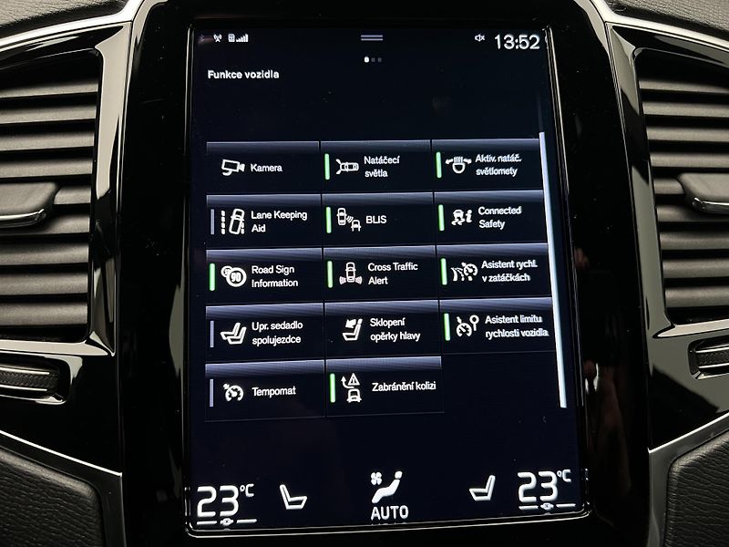 Volvo XC90 B5 AWD MOMENTUM PRO 7 MÍST - fotka 29 z 44