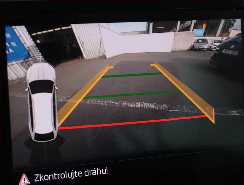 Škoda Superb (2018) Ambition 1.5 TSI, Automat - fotka 19 z 23