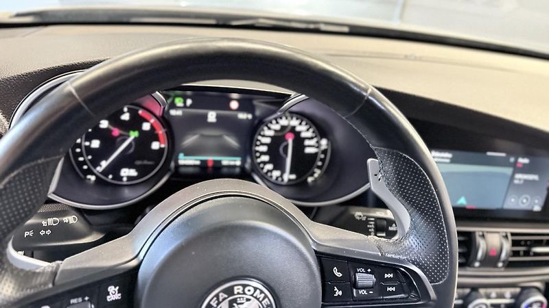 Alfa Romeo Giulia (2023) 2.2D,SPRINT,AT8,ZÁRUKA - fotka 21 z 56
