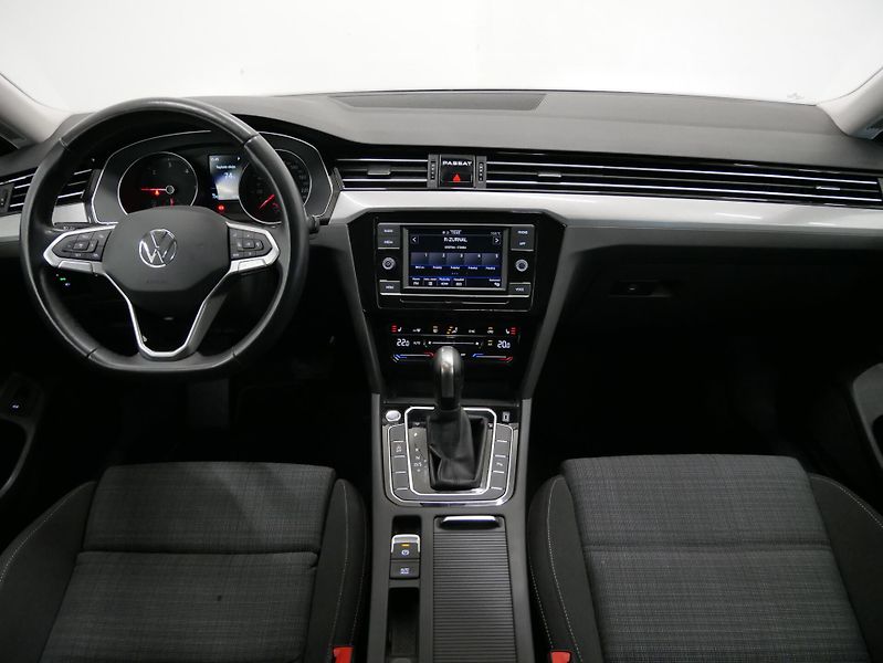 Volkswagen Passat - fotka 5 z 21