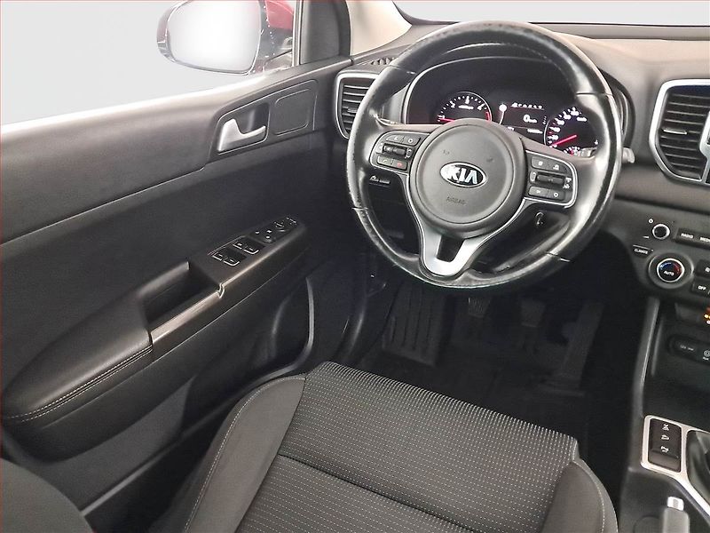 Kia Sportage (2017) 2.0 CRDi, 4X4, Serv.kniha - fotka 7 z 20