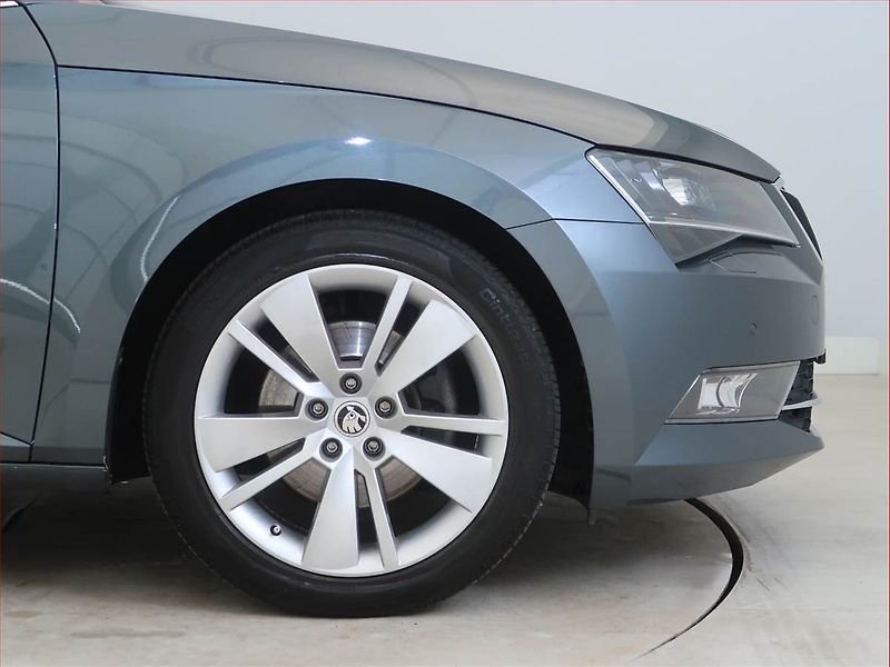 Škoda Superb (2018) Style 2.0 TDI, Automat - fotka 15 z 23