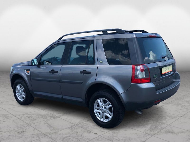 Land Rover Freelander A 2.2 TD4 - fotka 7 z 27