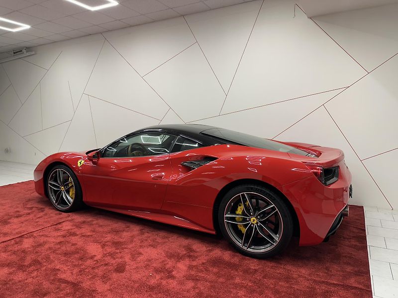 Ferrari 488 (2018) 488 GTB*LIFT*CAMERA*QUIO*DPH - fotka 3 z 13