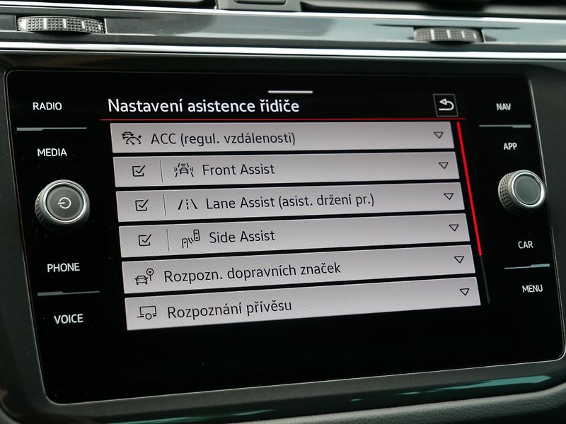Volkswagen Tiguan - fotka 19 z 25