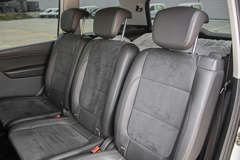 Volkswagen Sharan Highline - fotka 21 z 26