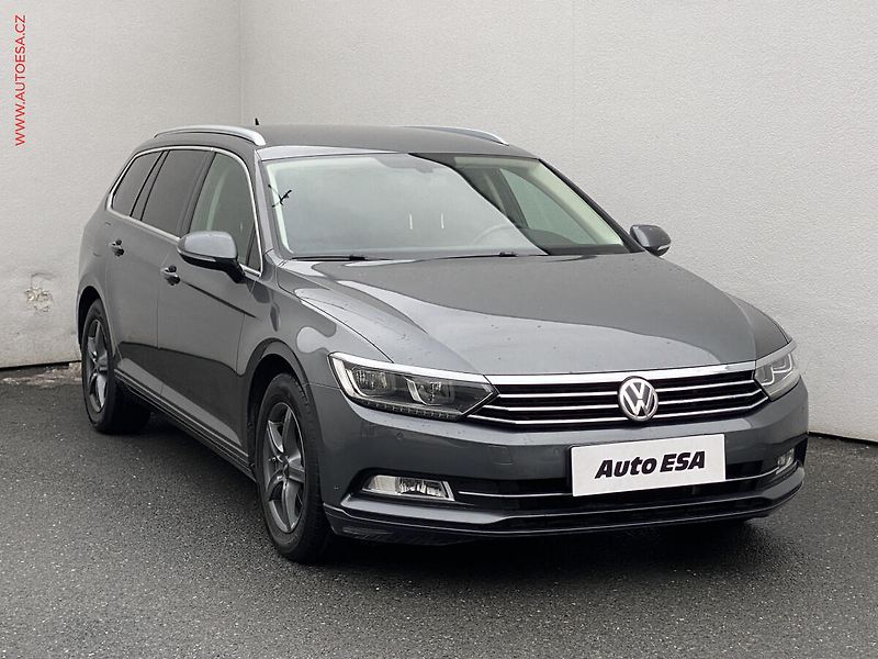 Volkswagen Passat (2015) 1.6TDi, DSG, LED - fotografie inzerátu
