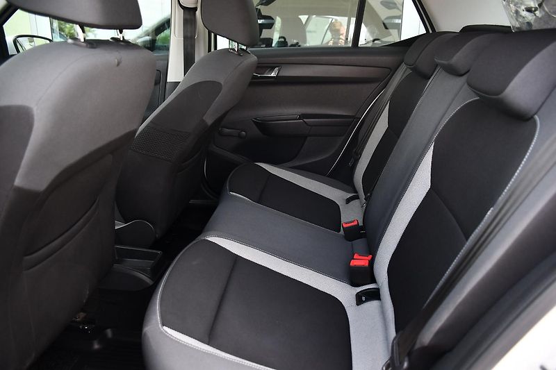 Škoda Fabia 1.4TDi  - fotka 12 z 24