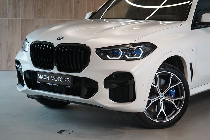 BMW X5 40d xDrive, Nezávislé, Vzduch - fotka 2 z 50