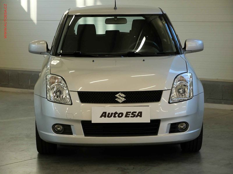 Suzuki Swift (2006) 1.4i, AC, STK5/28 - fotka 2 z 19