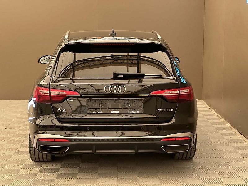 Audi A4 Avant (2021) 30 TDi S-line Bussines S troni - fotka 5 z 21