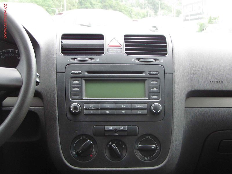 Volkswagen Golf (2003) 2.0 TDi, STK4/28 - fotka 12 z 12