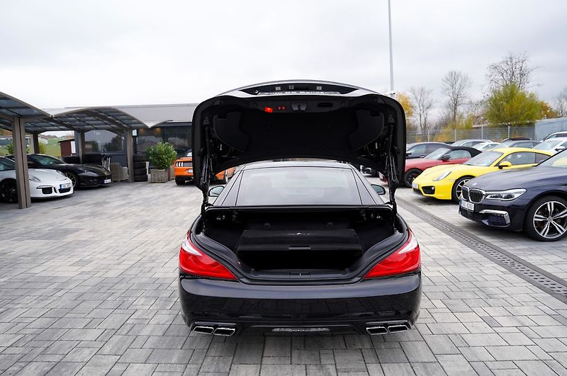 Mercedes-Benz SL 63 AMG Performance/ČR/570PS - fotka 19 z 50