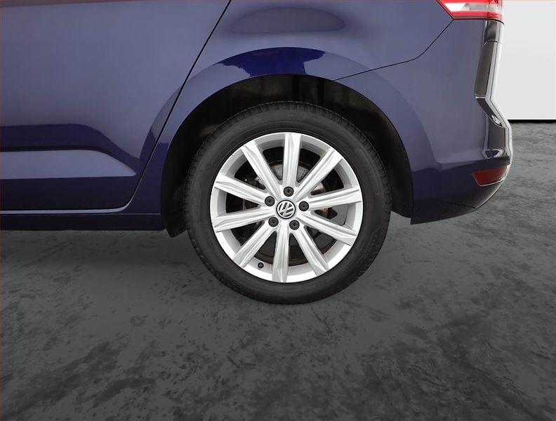 Volkswagen Touran (2016) 2.0 TDI, Automat, 7 míst - fotka 19 z 19