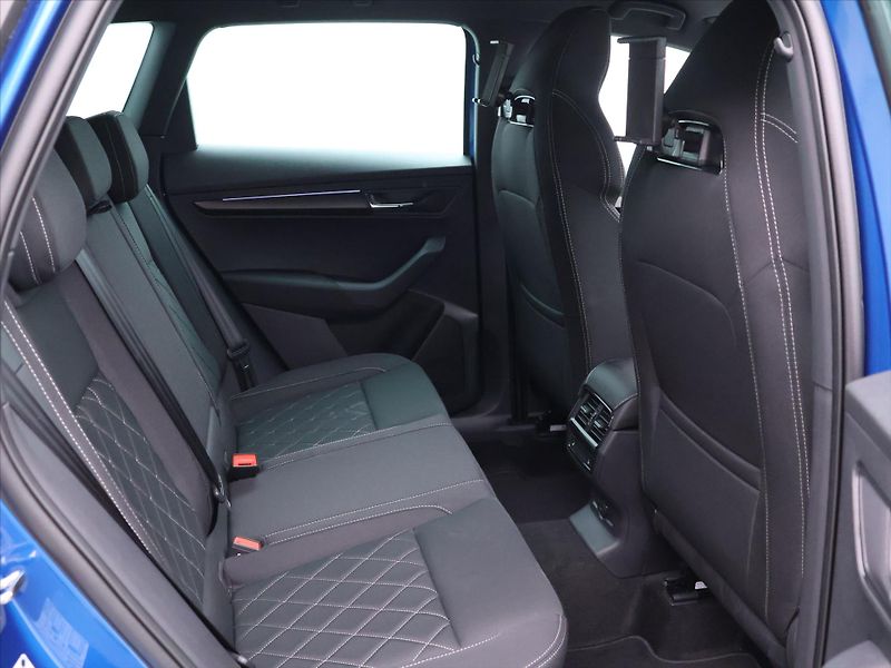 Škoda Karoq 2,0 TDI 4x4 DSG Sportline DPH - fotka 16 z 41