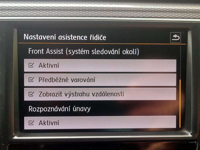Volkswagen Golf Sportsvan TSi LOUNGE *SERV.KN. WEBASTO - fotka 55 z 69