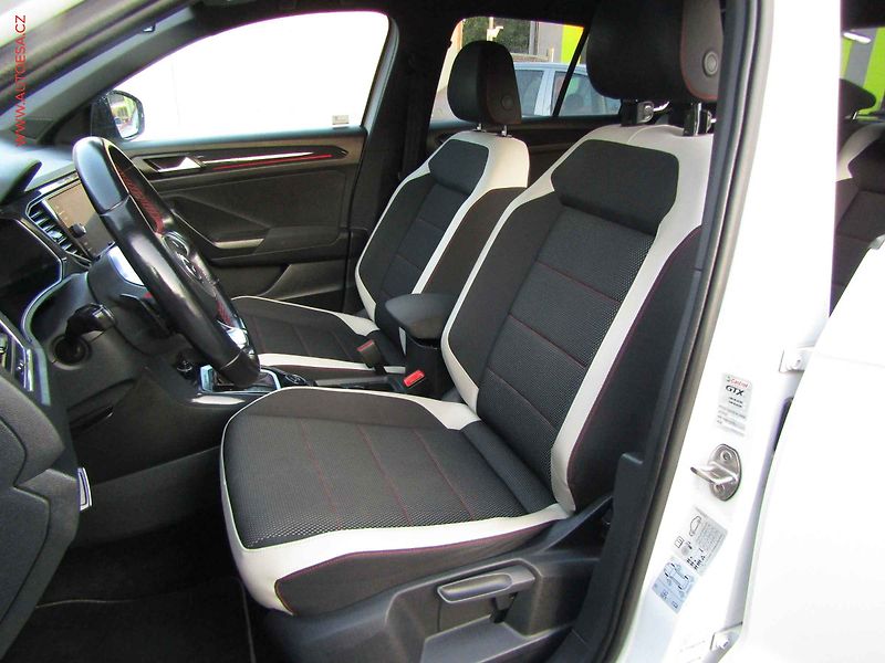 Volkswagen T-Roc (2019) 2.0 TDi 4x4, ČR, DSG, LED - fotka 9 z 21