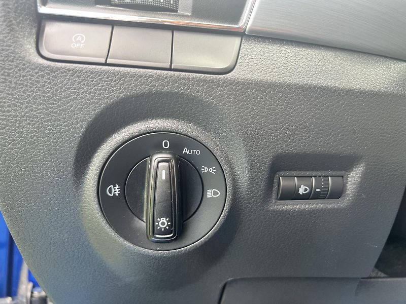 Škoda Fabia 1.4TDI 66KW,DSG,FRONT ASSIST - fotka 33 z 46