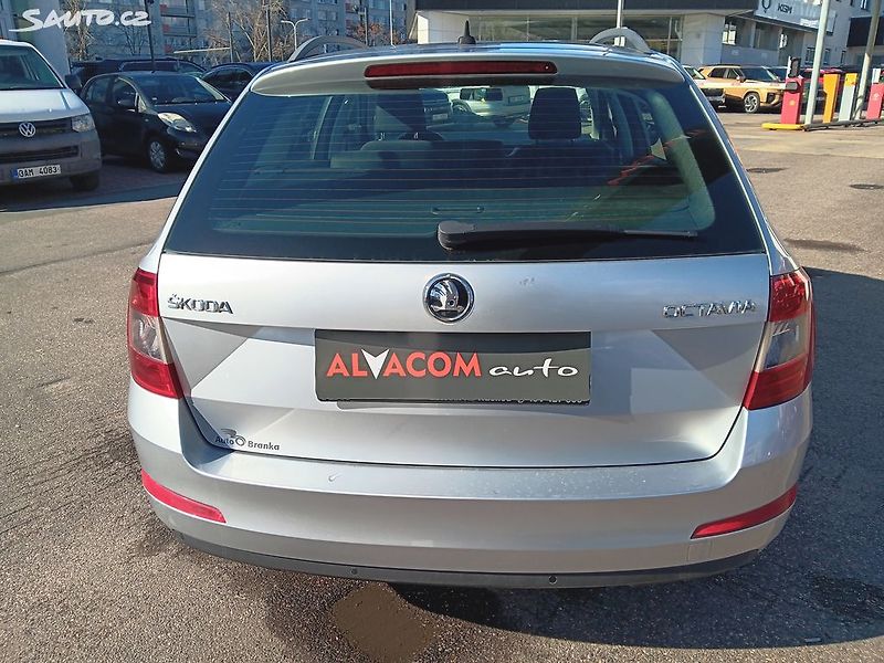 Škoda Octavia 1.6 TDI 81kW - fotka 7 z 27
