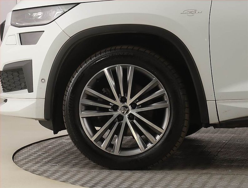 Škoda Kodiaq (2022) Laurin&Klement 1.5 TSI - fotka 15 z 32