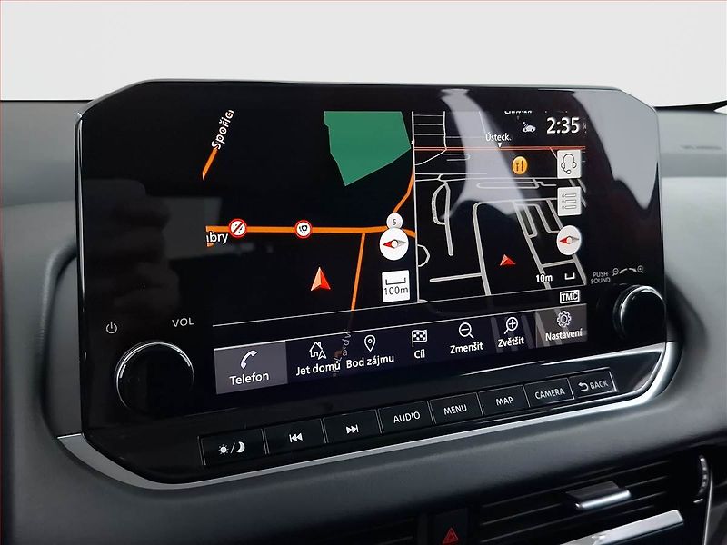 Nissan Qashqai (2022) 1.3 DIG-T - fotka 13 z 18