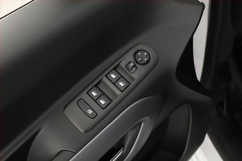 Fiat Dobló (2025) 1.5 BlueHDi, 5Míst, ČR, 1Maj - fotka 18 z 20