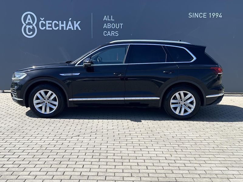 Volkswagen Touareg (2019) 3.0TDi*210kW*4x4*Servis*Tažné - fotka 8 z 41
