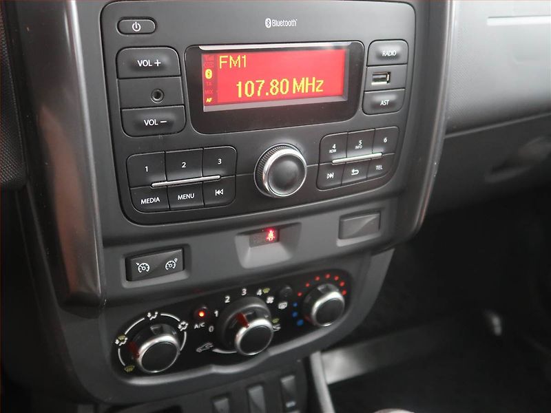 Dacia Duster (2017) 1.6 SCe, ČR,1.maj, Serv.kniha - fotka 12 z 17