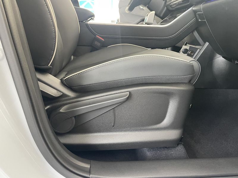 Chery Tiggo 4 HEV (2026) 1,5 HEV Unique - fotka 24 z 52