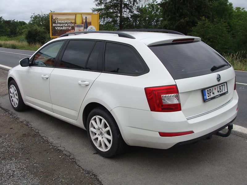 Škoda Octavia 1.6 TDi, 66 kW, klimatizace - fotka 3 z 24