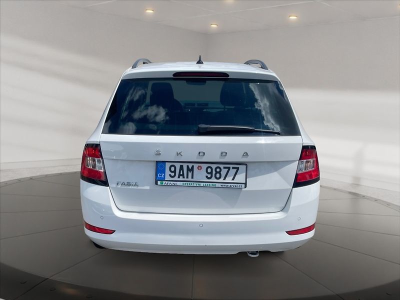 Škoda Fabia 1,0 TSI 70 Ambition 5d - fotka 5 z 11