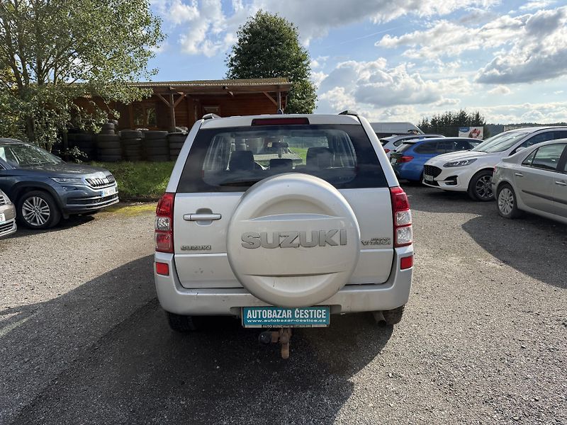Suzuki Grand Vitara 2.0i 4x4,AC - fotka 5 z 21
