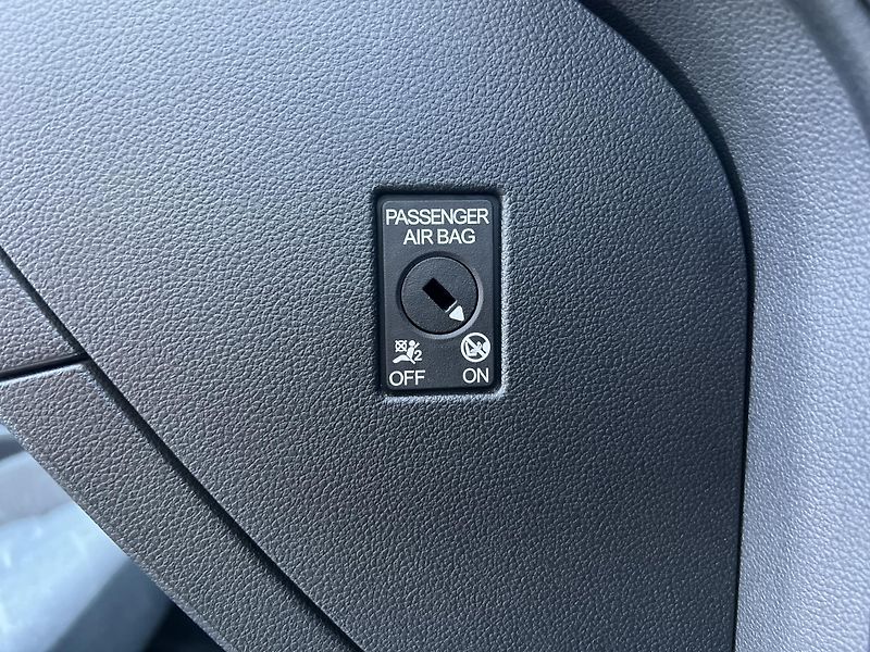 Volkswagen Golf 1.0TSi 81kw NAVI KOUPENO V ČR - fotka 38 z 46