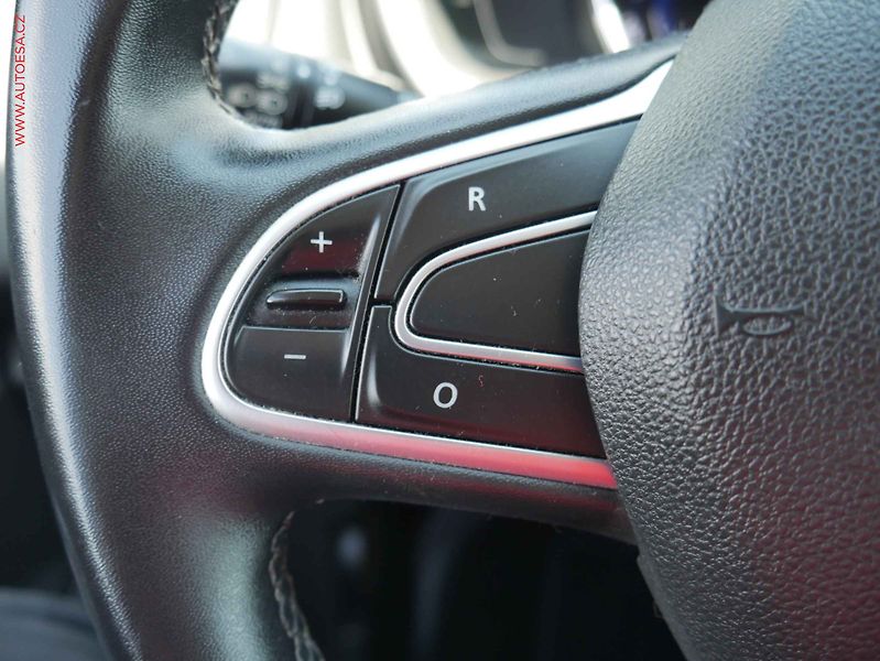 Renault Scénic (2019) 1.8 dCi, Business, AT, navi - fotka 13 z 15