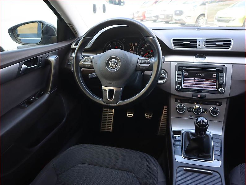 Volkswagen Passat (2013) Comfortline 1.6 TDI - fotka 7 z 16