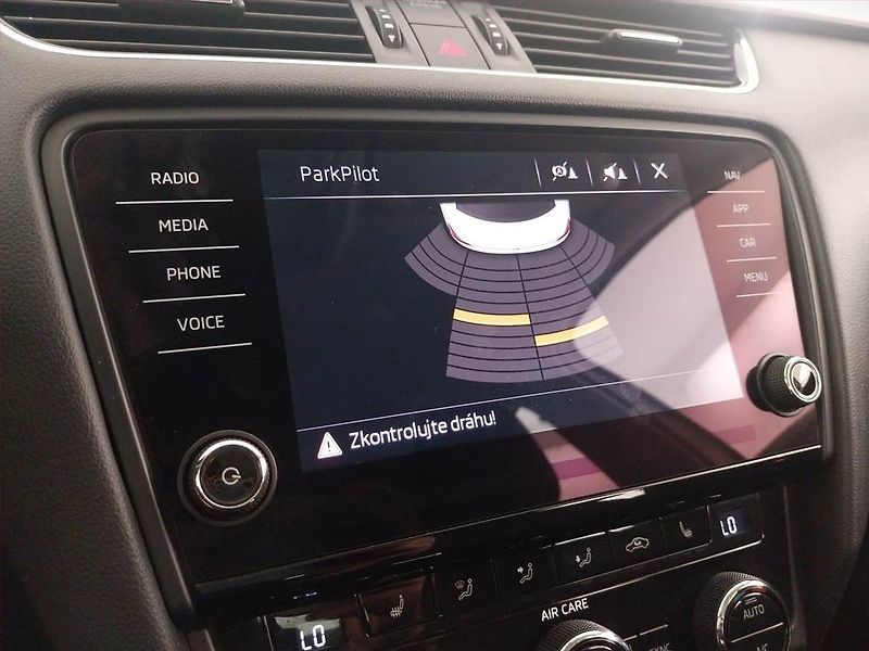 Škoda Octavia (2017) 1.4 TSI, Automat, Navi - fotka 21 z 25