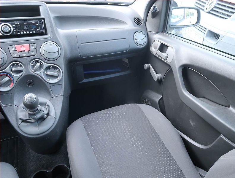 Fiat Panda (2008) 1.1, nová STK, Tažné - fotka 8 z 13