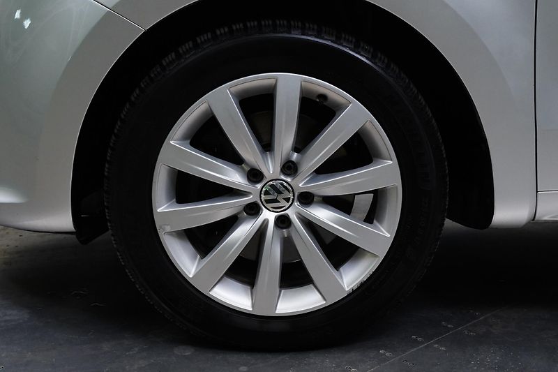Volkswagen Sharan - fotka 10 z 25