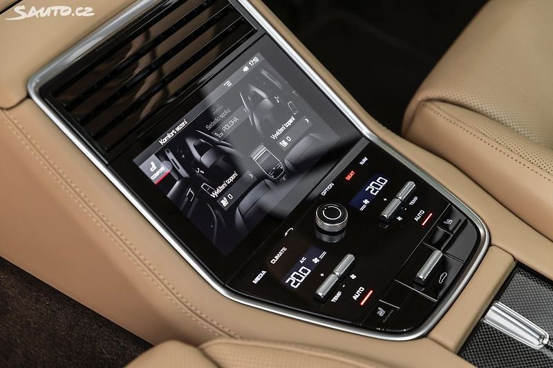 Porsche Panamera Turbo S E-Hybrid*CZ*záruka - fotka 23 z 41