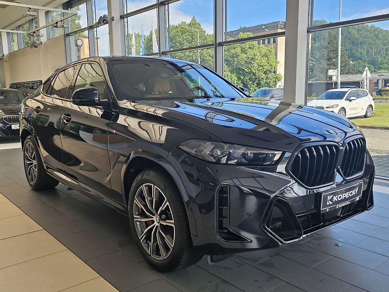 BMW X6 (2024) xDrive30d M Sport - fotka 3 z 27